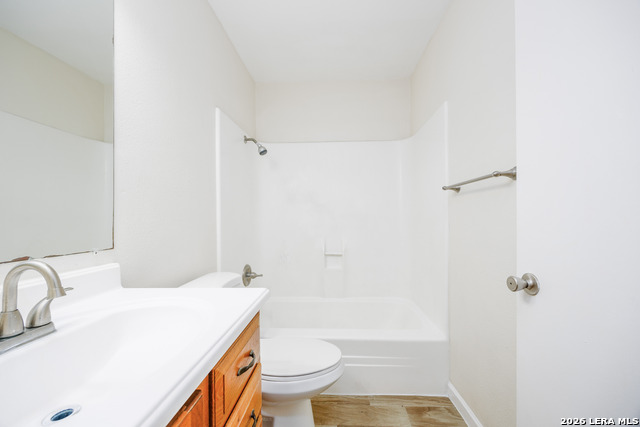 Listing photo id 21 for 602 Sawtooth Dr