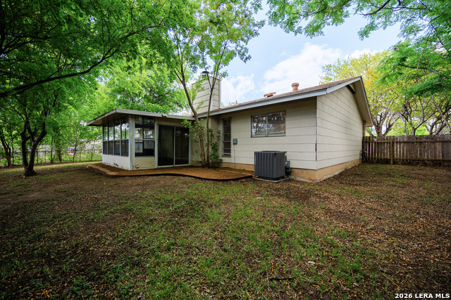 Listing photo id 32 for 602 Sawtooth Dr