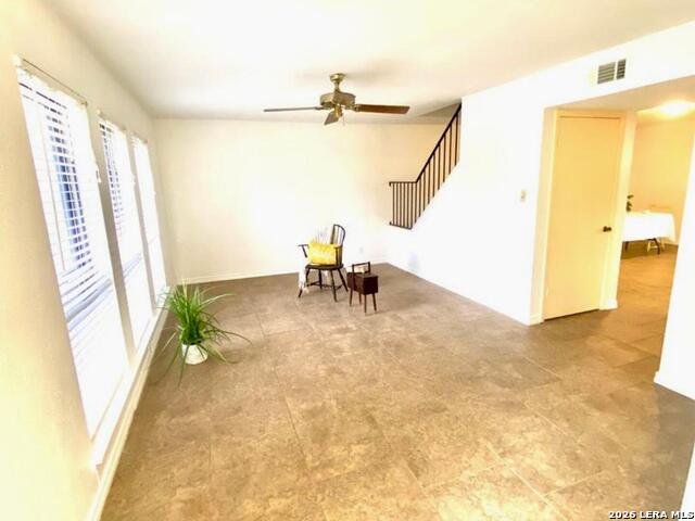 Image 2 of 23 For 6810 Crown Rdg