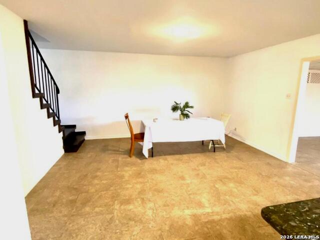 Image 4 of 23 For 6810 Crown Rdg