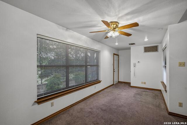 Image 20 of 38 For 15715 Eagle Cliff St