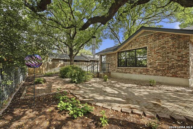 Image 27 of 38 For 15715 Eagle Cliff St