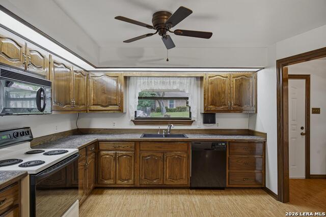 Image 8 of 38 For 15715 Eagle Cliff St