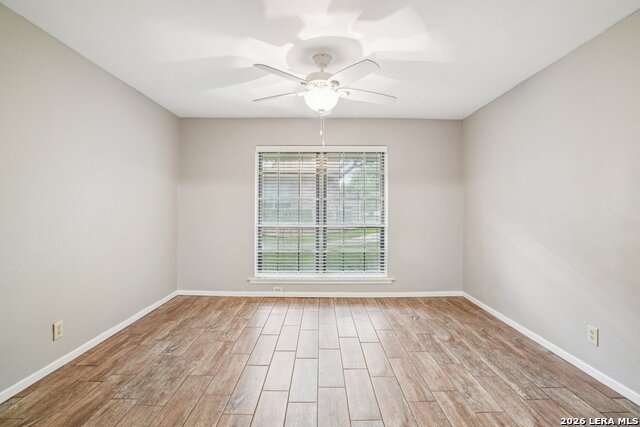 Image 19 of 46 For 6106 Vance Jackson Rd  42