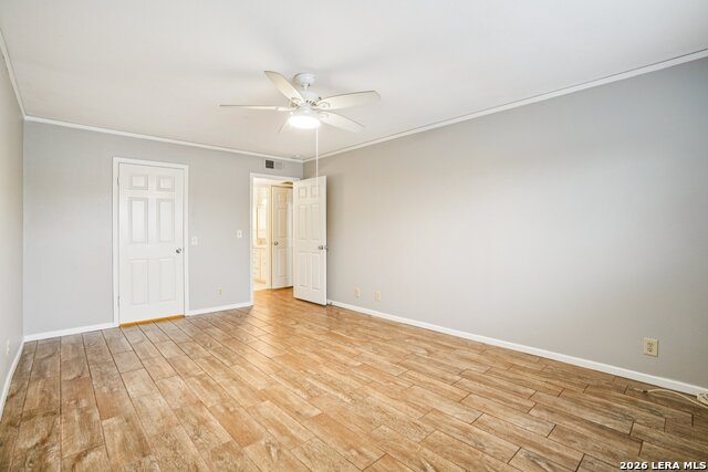 Image 22 of 46 For 6106 Vance Jackson Rd  42