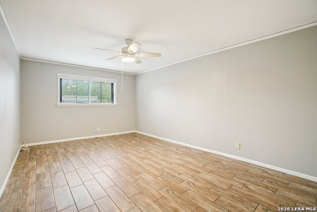 Image 24 of 46 For 6106 Vance Jackson Rd  42