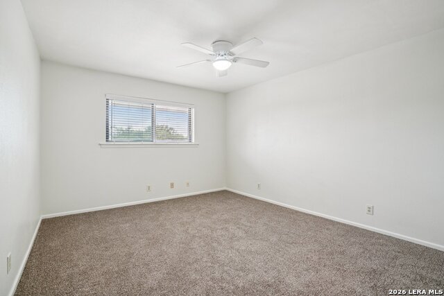 Image 34 of 46 For 6106 Vance Jackson Rd  42