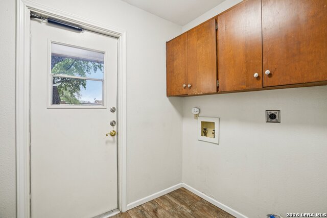 Image 39 of 46 For 6106 Vance Jackson Rd  42