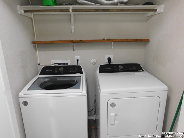 Image 13 of 19 For 5927 Sunshine Summit