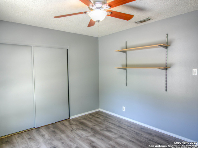 Image 14 of 27 For 14119 Moss Farm St