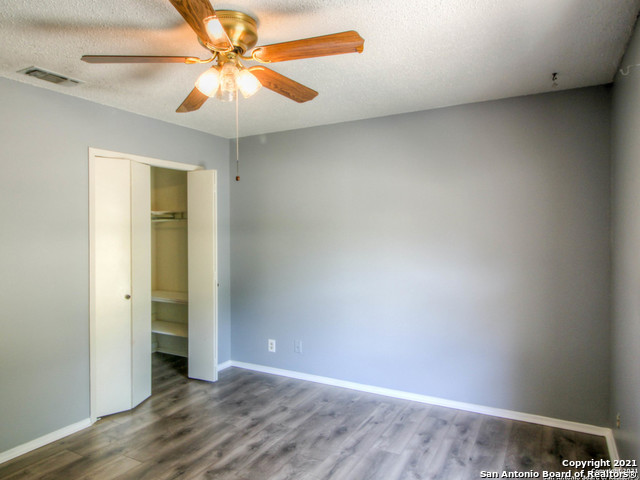 Image 15 of 27 For 14119 Moss Farm St