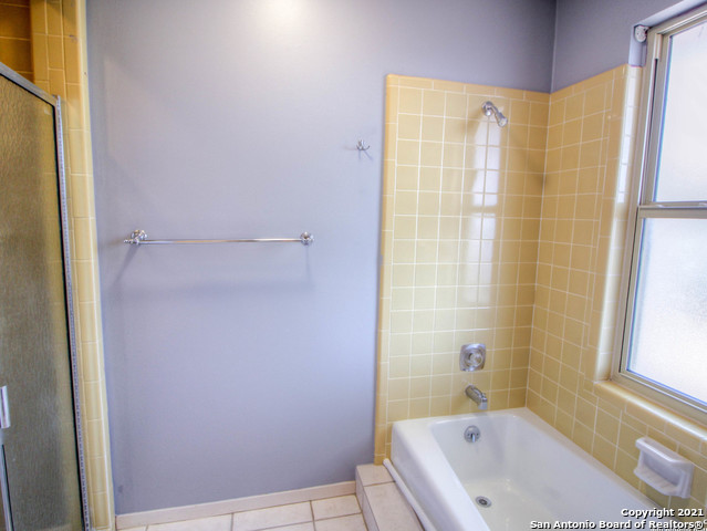 Image 19 of 27 For 14119 Moss Farm St