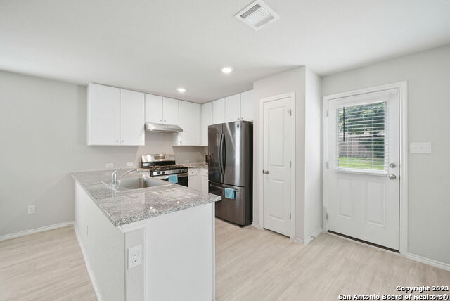 Image 12 of 34 For 10135 Braun Cloud