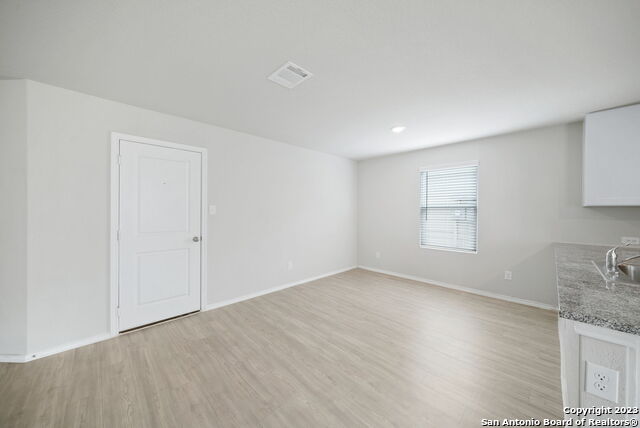 Image 15 of 34 For 10135 Braun Cloud