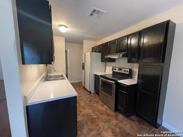 Image 10 of 25 For 838 Saddlebrook Dr