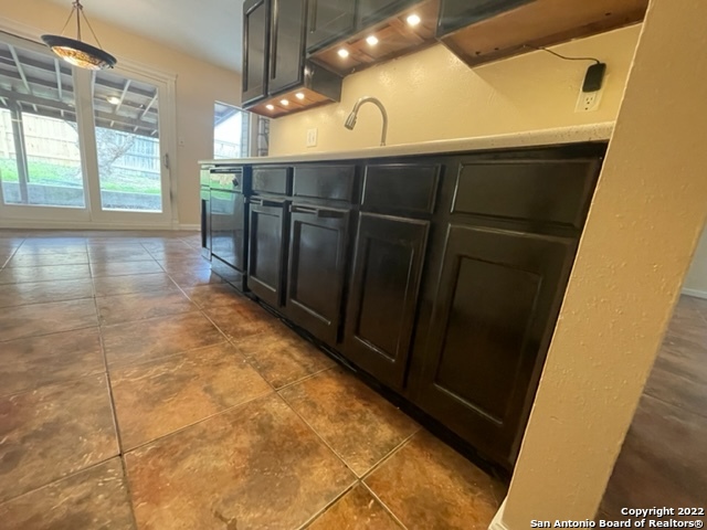 Image 16 of 25 For 838 Saddlebrook Dr