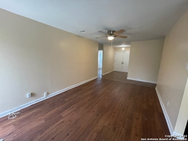 Image 18 of 25 For 838 Saddlebrook Dr