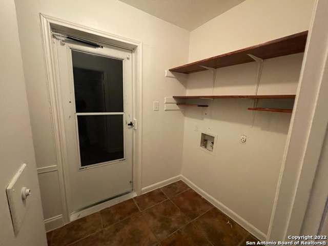 Image 23 of 25 For 838 Saddlebrook Dr