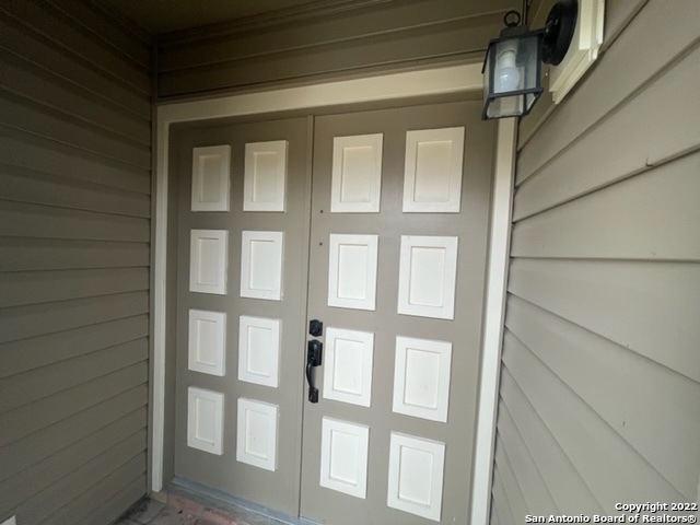 Image 3 of 25 For 838 Saddlebrook Dr