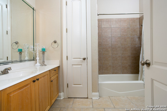 Image 18 of 26 For 26807 Interstate 10 W  3