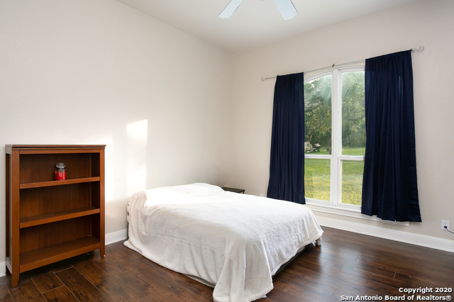 Image 20 of 26 For 26807 Interstate 10 W  3