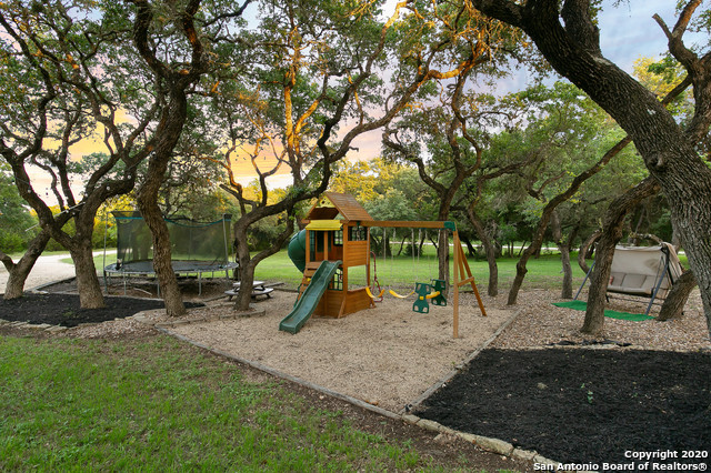 Image 25 of 26 For 26807 Interstate 10 W  3