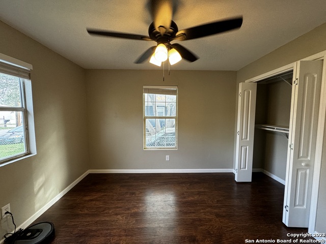 Image 20 of 29 For 15435 Belen St