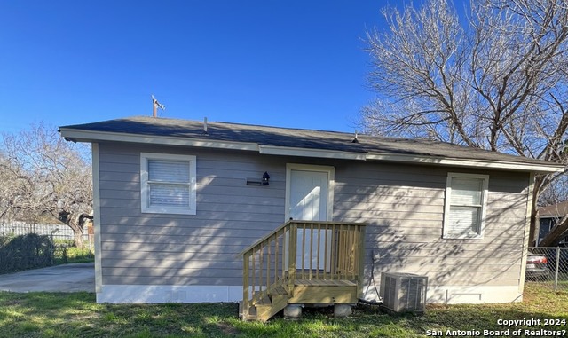 Image 29 of 29 For 15435 Belen St