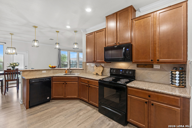 Image 11 of 32 For 15414 Bucktown