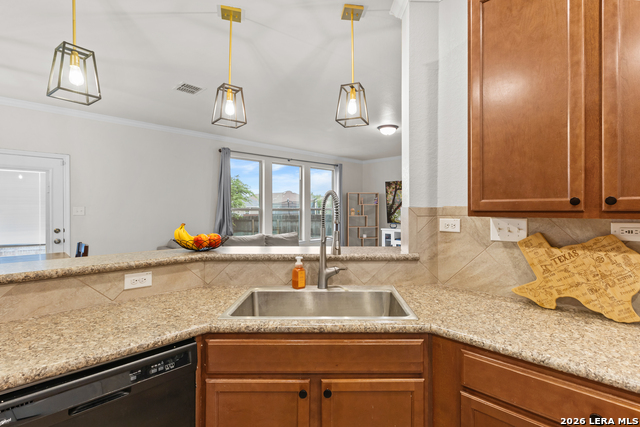 Image 13 of 32 For 15414 Bucktown