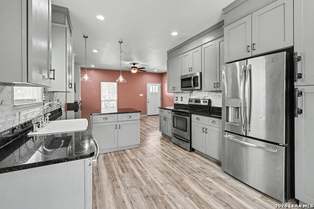 Image 11 of 20 For 2071 Hornsby