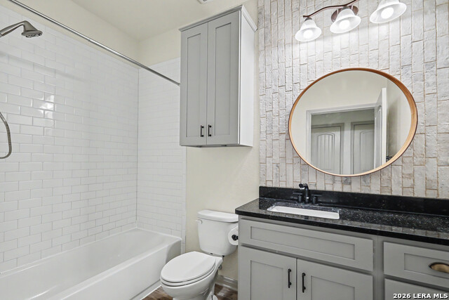 Image 17 of 20 For 2071 Hornsby