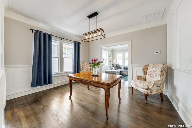 Image 10 of 24 For 206 Claremont