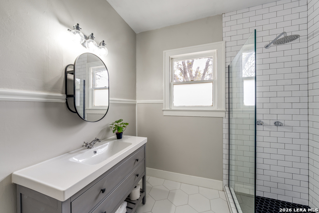 Image 18 of 24 For 206 Claremont