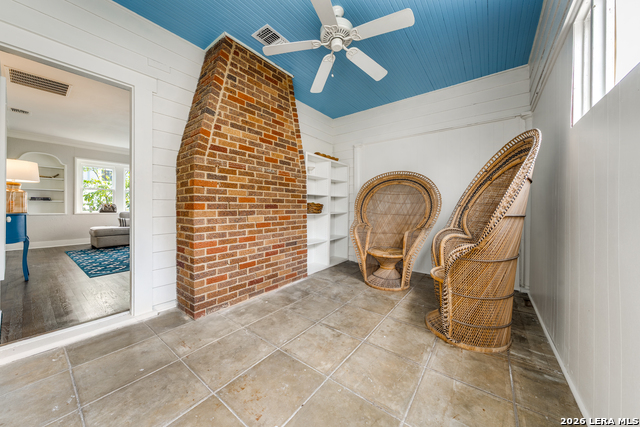 Image 20 of 24 For 206 Claremont