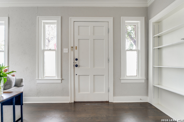 Image 4 of 24 For 206 Claremont