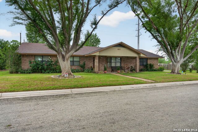 Details for 623 Oakland Ave, Gonzales, TX 78629