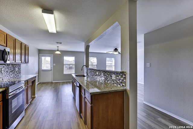 Image 16 of 23 For 233 Willow Way N