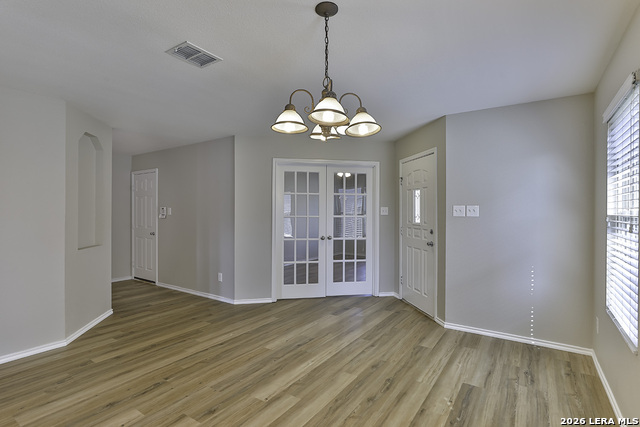 Image 19 of 23 For 233 Willow Way N