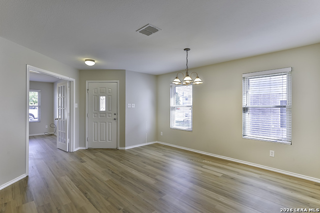 Image 20 of 23 For 233 Willow Way N