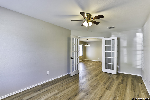 Image 4 of 23 For 233 Willow Way N