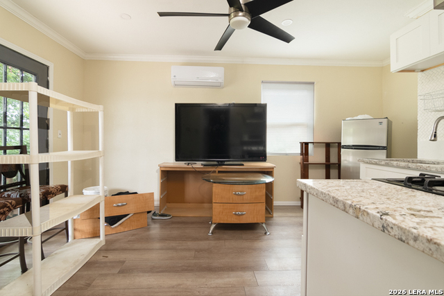 Details for 560 Highland W 2, San Antonio, TX 78210