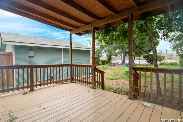 Image 5 of 5 For 560 Highland W 2