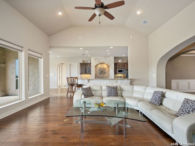 Image 10 of 64 For 14325 Contour Place