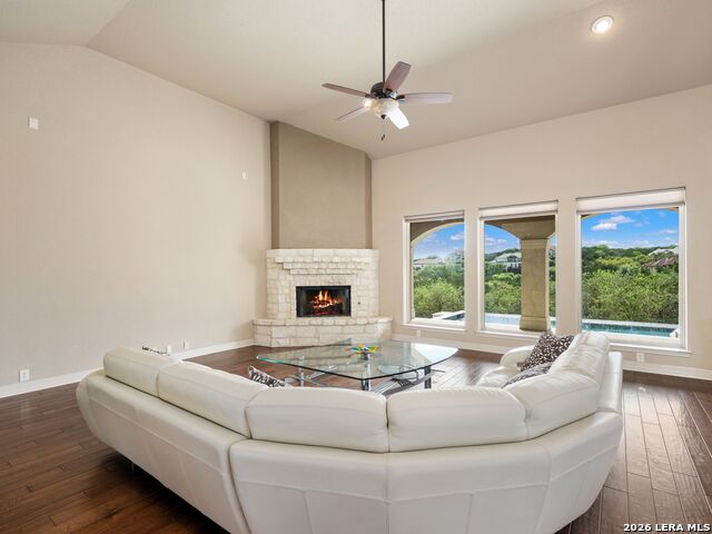 Image 8 of 64 For 14325 Contour Place