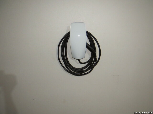 Image 21 of 23 For 128 Happy Trl