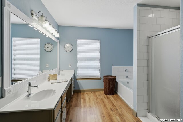 Image 22 of 49 For 17510 Emerald Canyon Dr