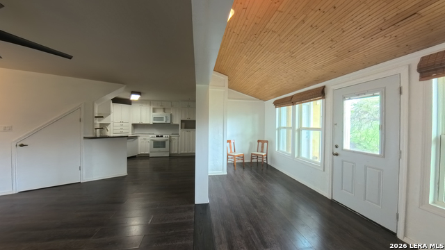 Image 7 of 42 For 929 Red Bluff Ranch