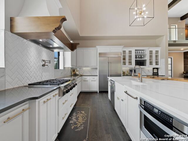 Listing photo id 10 for 4020 Luz Del Faro