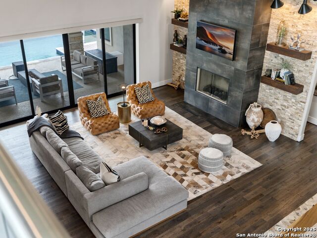 Listing photo id 26 for 4020 Luz Del Faro